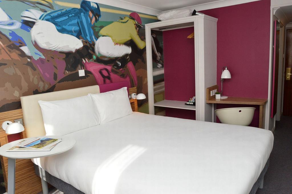Ibis Styles Reading Oxford Road Hotel Exterior foto